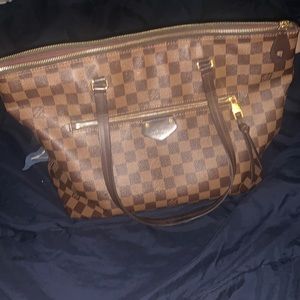 Louis Vuitton Shoulder Bag For Women , Negotiable price